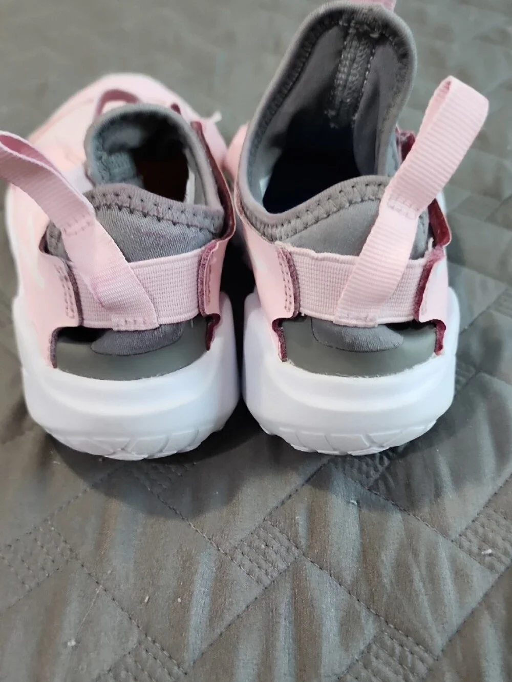 Nike Kids Pink Hook-and-Loop Slip-On Sneakers Size 12C